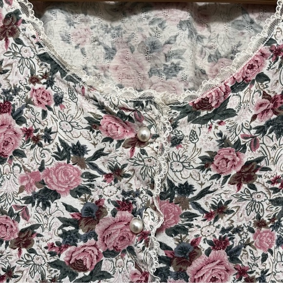 VICTORIA’S SECRET Lace Floral Long Sleeve asleep Shirt Nightgown Size M/L - Picture 5 of 11
